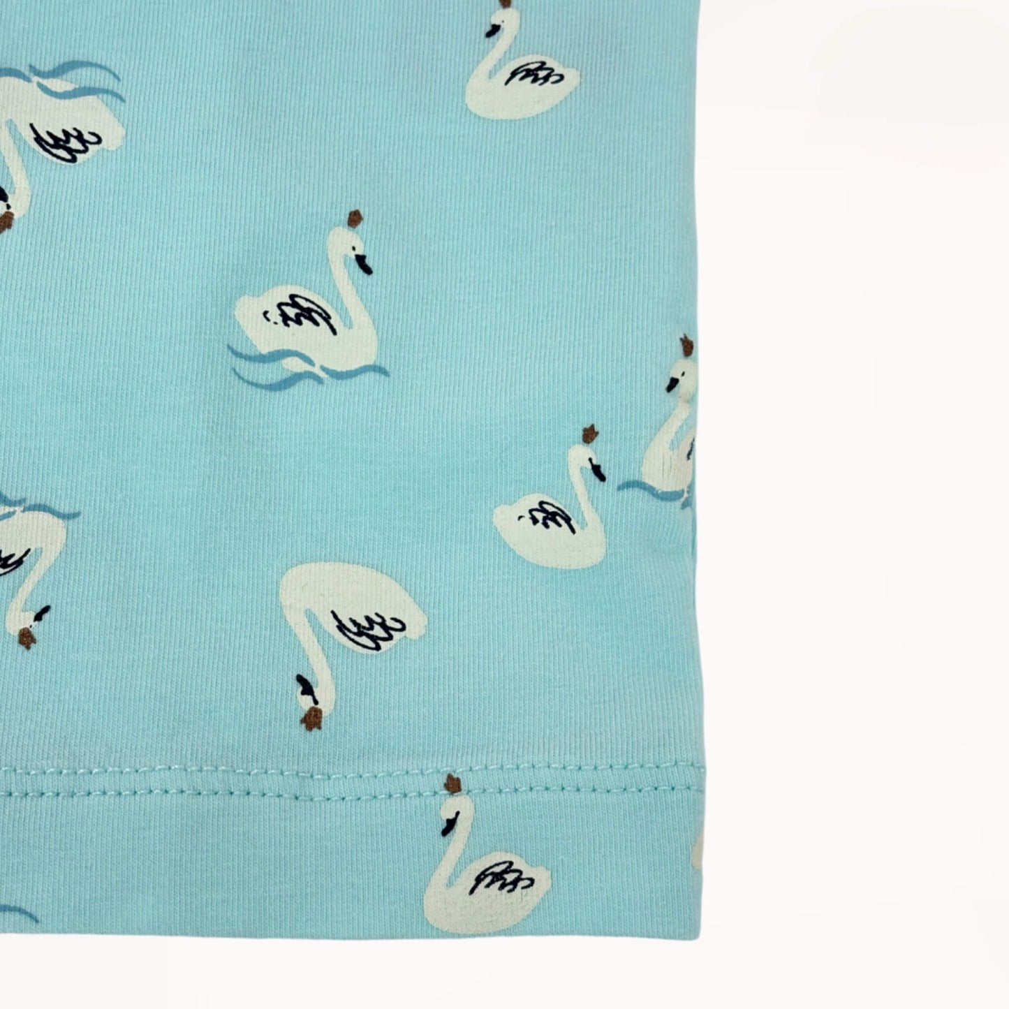 Lichtblauwe tanktop met zwaantjes⎪98/104