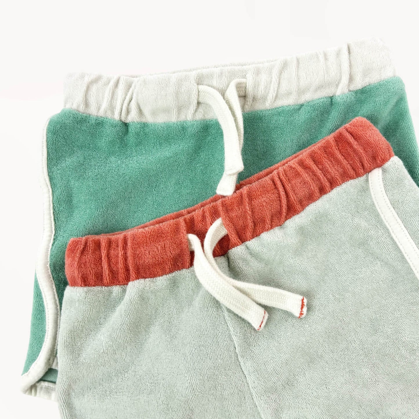 Set 2 sponsen shortjes "The future is ours"⎪80/86