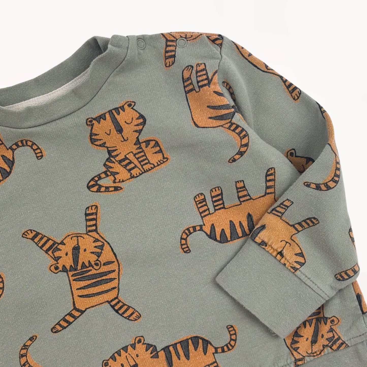 Sweater groen tijgers Hema 1 jaar