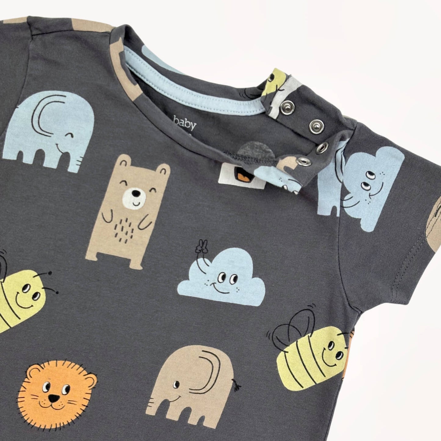 T-shirt donker grijs C&A 1,5 jaar