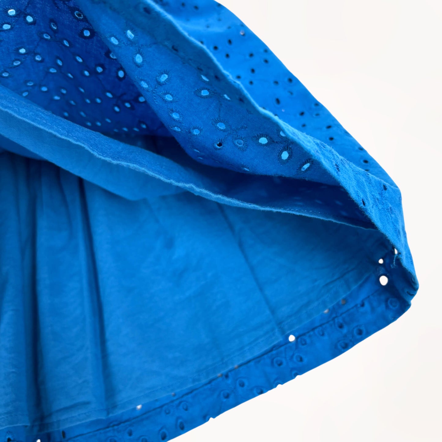 Blauw, kanten kleedje met strikje⎪74