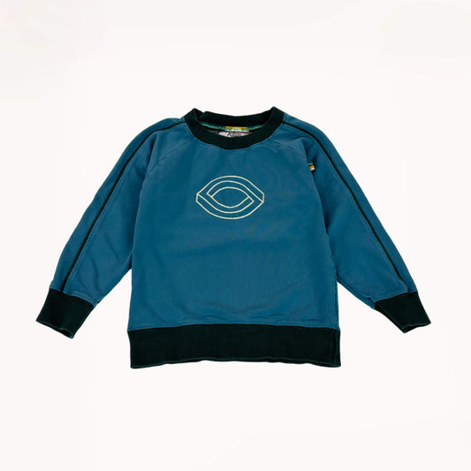 Blauwe sweater met groene boorden⎪110/116