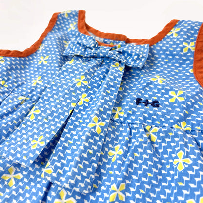 Blauw zomerkleedje met rode biesjes⎪62
