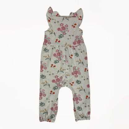 Zacht katoenen jumpsuit met aardbeitjes- & bloemenprint⎪92